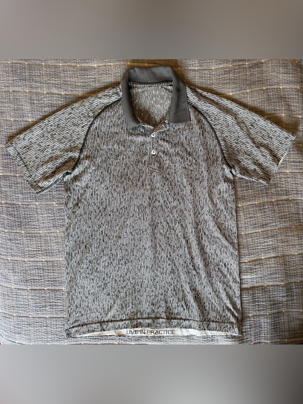 Lululemon Men's Gray Polo Shirt (M), EUC